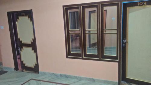 Katra House | Sahiba paying guest house