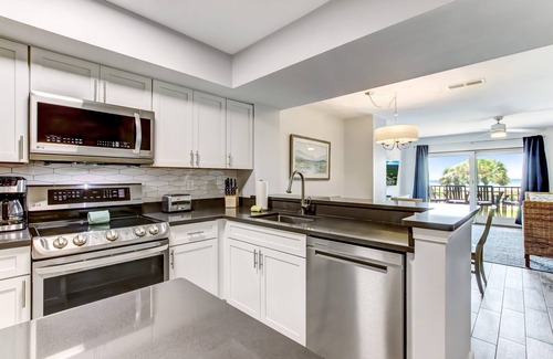 American Beach Condo | Sailmaker Getaway Oceanfront Condo on Amelia Island