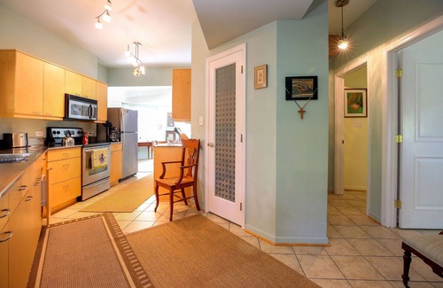 Johns Island House | Sailors Rest: Pool & Sauna, Tropical Island Oasis, Fireplace