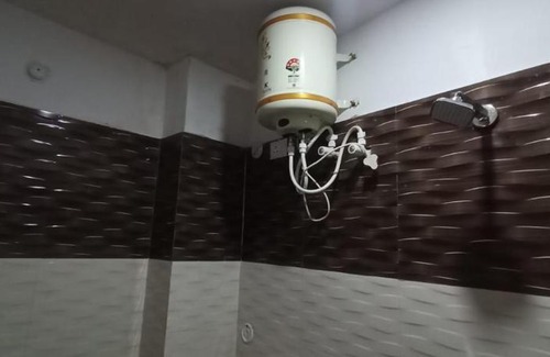 Auli House | SainiK Guest House