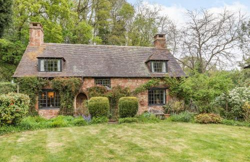 Old Cleeve House | Saint Pancras Chapel