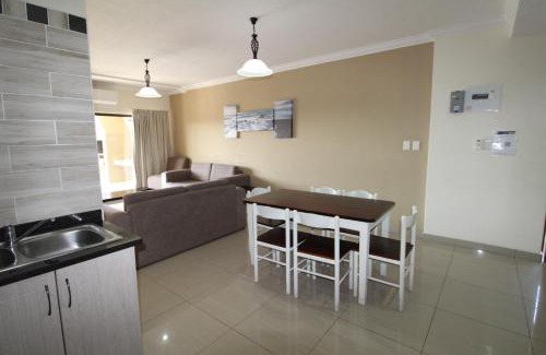Margate Apartment | Saints View Resort Unit 8