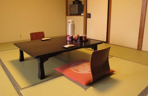 Tendo House | Sakaeya Hotel