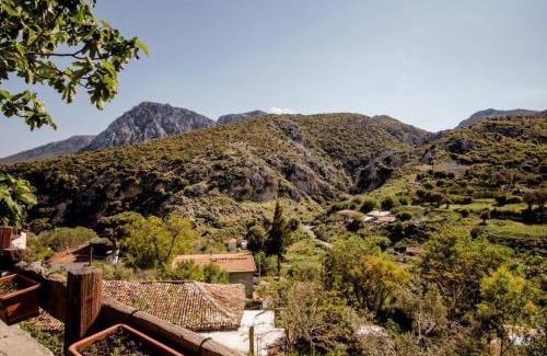 Karaburun House | Saklı Konak