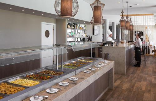 Guichon Resort | Salinas del Almiron Resort Termal