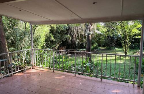 Bugolobi Villa | Salmon rise