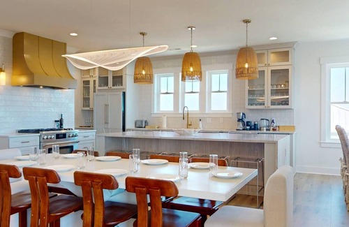 North Carolina Coast House | Salt House - Luxury Vacation Home with Private Pool, Elevator, & Much More!