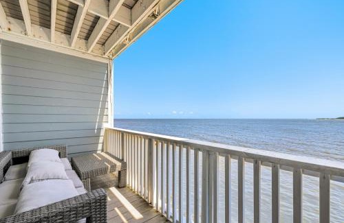 Cedar Key Apartment | Salt Life Condo 2 - Endless Gulf views
