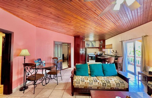 West End Villa | Salty Crab 3B @ Sunset Villas, West End