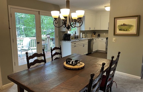 Sky Valley House | Sam's Place on Sugarbush-Golf, Hike, Relax, Explore-Located in Sky Valley, GA.