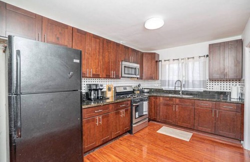 Lincoln Acres House | San Diego South Bay Home - 3Bd/1.5Bth/Driveway/Yard near Gaylord Resort