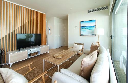 San Jose Apartment | San José Suites 3 Hab, Piscina, solárium y WiFi