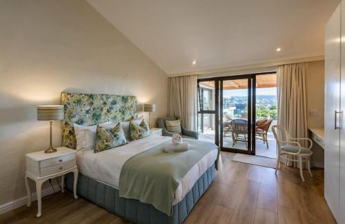 Robberg Beach House | Sanctuary Beach Hideaway - 8 sleeper - 50m onto Robberg 5