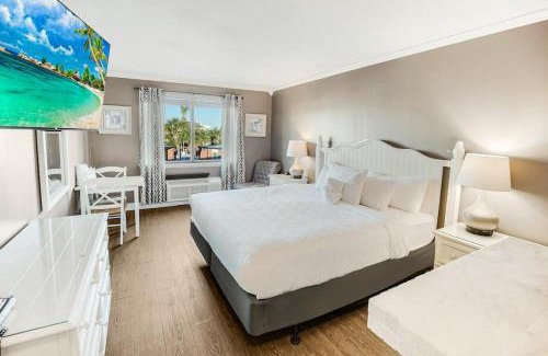 Litchfield by the Sea Apartment | Sand and Sun Resort View King Room 3rd Floor