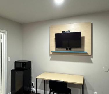 Los Angeles Hotel | Sand Piper Motel - Los Angeles