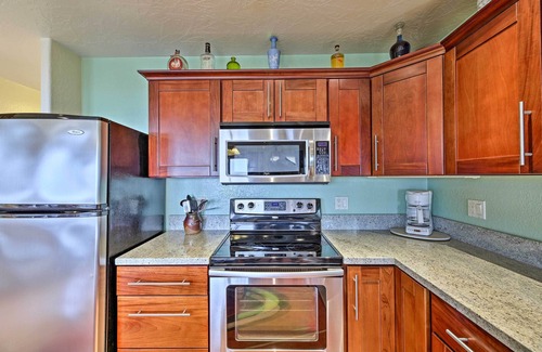 Waldport Cottage | Sanderling Sea Cottages, Unit 9 with Ocean Views!