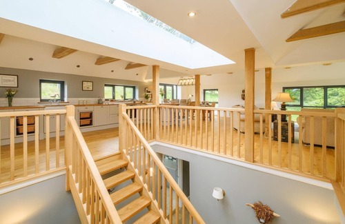 Saxmundham Cottage | Sandown, sleeps 12 - near Snape Maltings & Aldeburgh -Aldeburgh Coastal Cottages