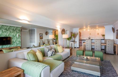 Umdloti Apartment | Sands Beach Breaks Umdloti Luxury Beach Front