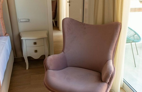 Mindelo Hotel | Santa Cruz Boutique Hotel