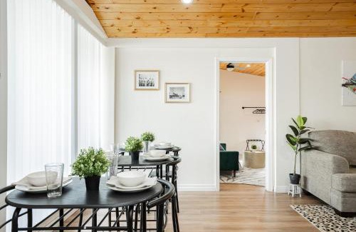 Beverly Green House | Santa Paula Relax and Play Private Modern Stay and Chefs Kitchen