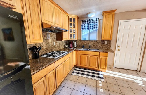 The Villas House | Santana Row 3BR Stay – Heart of Silicon Valley