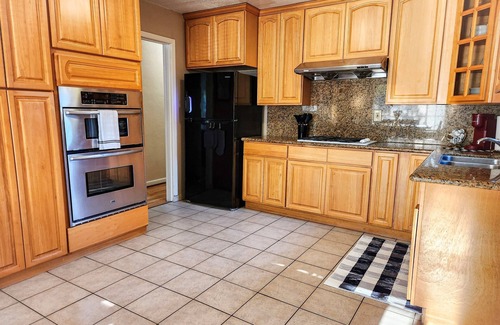 The Villas House | Santana Row 3BR Stay – Heart of Silicon Valley