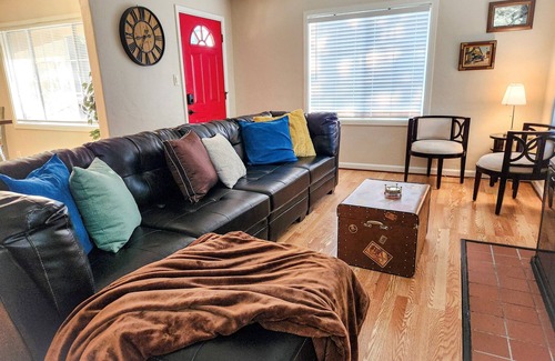 The Villas House | Santana Row 3BR Stay – Heart of Silicon Valley