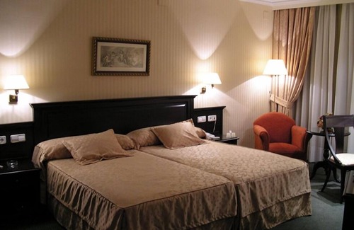 Linares Hotel | Santiago