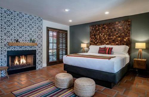 Tahquitz River Estates Resort | Santiago Resort - Palm Springs Premier Gay Men’s Resort