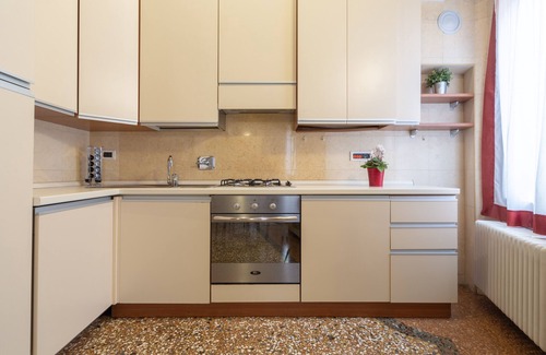 Historic Center Apartment | Santo Stefano Apartments Superior Apartment