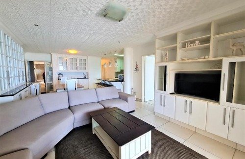 Margate Beach Apartment | Santorini 203A