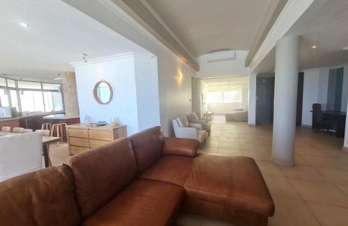 Margate Beach Apartment | Santorini A-Block Penthouse