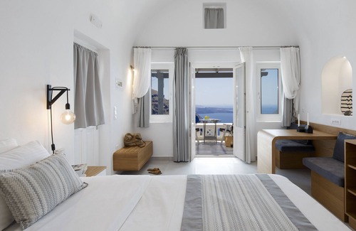 Imerovigli Hotel | Santorini Princess Spa Hotel