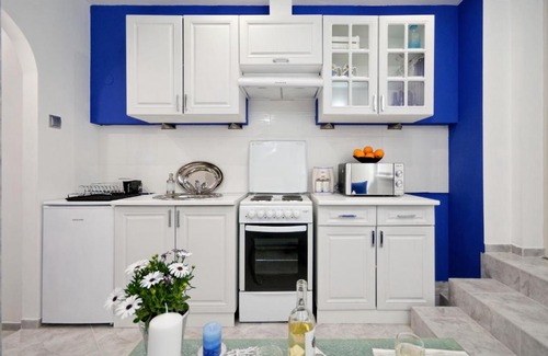Mousio Apartment | Santorini Style at Nathional Archeological museum of Athens,Greece
