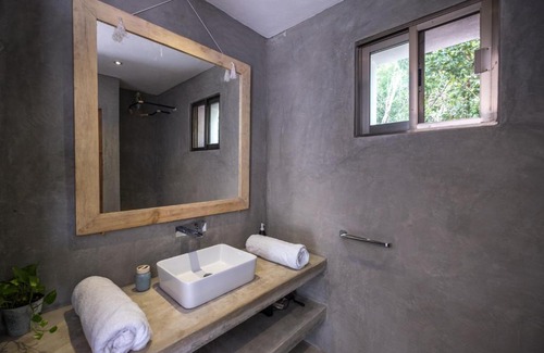 Bacalar House | SANTUARIO SOL LAGOON FRONT 24 PAX 6 br cuartos