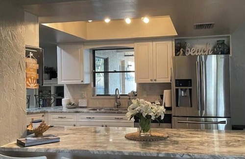 Whitfield House | Sarasota Pool Home