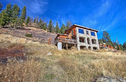 Wise River House | Sasquatch Inn Retreat Near Fishing and Hunting!