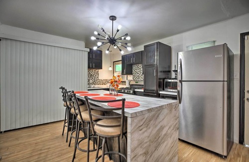 Sauk Village House | Sauk Village Ranch Home w/Yard + Fireplace!