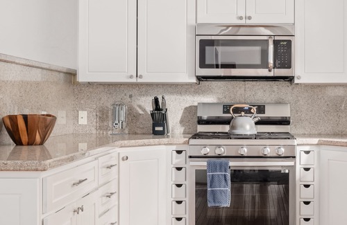 Tahoe Paradise House | Sauna, Climbing Wall, EV Charger, Arcade, Pool Table, Spa – The Monarch