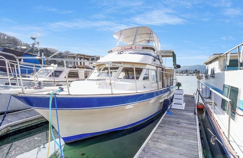 Sausalito Boat Rental | Sausalito Floating Gem: A Charming Stay by the Bay
