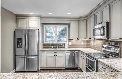 Palm Valley Condo | Sawgrass Serenity - Luxury retreat w pool & patio