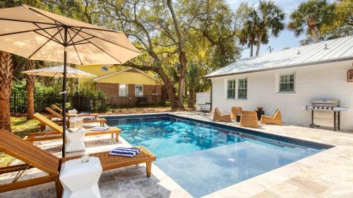 Isle of Palms House | Sawyer by AvantStay Stunning Isle Of Palms Home w Pool