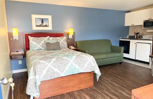 Eastward Look Hotel | Scarborough Beach Motel