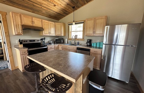 Saratoga Cabin | Scenic cabin on the Snowy Range Highway