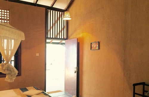 Hikkaduwa House | Scenic property on the beach