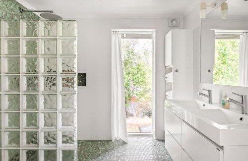 Vidja Villa | Scenic Retreat Near Stockholm