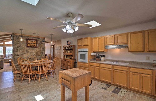 Norfork House | Scenic Riverview Getaway w/Screened Porch!