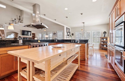 Southeast Boise House | Scenic Serenity in Immaculate Custom Home with Breathtaking Mountain Views | Community Pool & Gym!