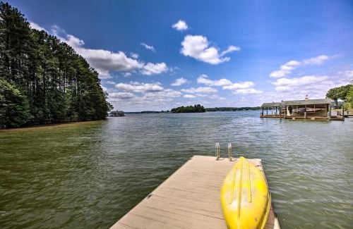 Huddleston House | Scenic Smith Mountain Lake Getaway with Deck and Dock!