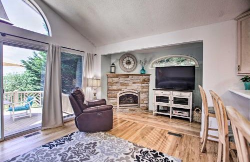 Huddleston House | Scenic Smith Mountain Lake Getaway with Deck and Dock!